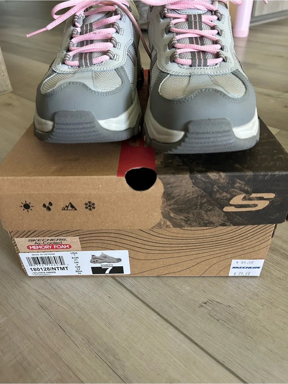 Skechers D’Lites Women's Light Gray Good Year Athletic Sneakers with Pink Accent